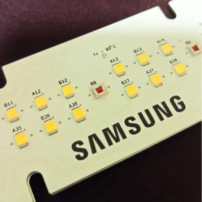 Quantum Board Samsung LM301H EVO montado para cultivo indoor de Cannabis, com chips de LED soldados em placas da Orupita.